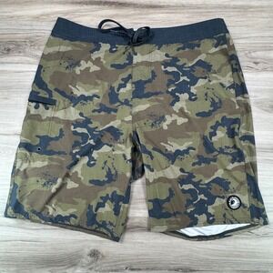 Maui Rippers Mens Camouflage 22" Board Shorts Size 38 Green Camo Surf